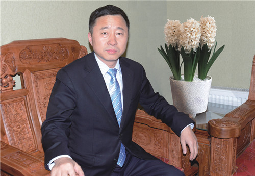 1630563402748784.jpg 郑学龙_副本.jpg